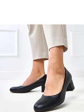 Lodičky na opätku Solea  Elegantné dámske topánky vyrobené z vysokej kvality ekologickej kože. Model s klasickým, okrúhlym noskom a stabilným pätkom typu st