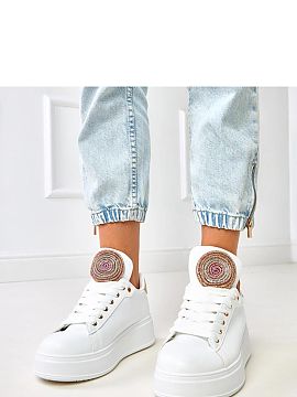 Športová obuv Solea  Štýlové športové topánky nízkeho strihu vyrobené z vysokej kvality ekologickej kože. Klasický, zaoblený nos a šnurovanie zabezpe