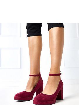 Lodičky na opätku Solea  Elegantné dámske členkové topánky vyrobené z mäkkej ekologickej zamatovej kože sú štýlovou voľbou na rôzne príležitosti. Klas