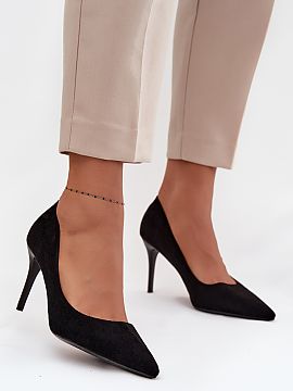 Ihličky Step in style  Topánky na špici z ekokože sú klasikou, ktorá nikdy nevyjde z módy. Vyrobené z príjemného na dotyk, elegantného materiálu dokonal