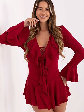 Overal Rue Paris  Overal dámsky v krátkej dĺžke je elegantnou a pohodlnou ponukou na každodenné výlety. Vyrobený z vysokej kvality zmesi polyesteru, e