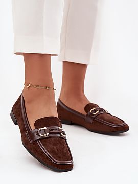 Mokasíny Step in style  Dámske loafersy sú elegantnou a univerzálnou ponukou, ideálnou na každý deň. Sú umiestnené na plochom podpätku, čo zabezpečuje p