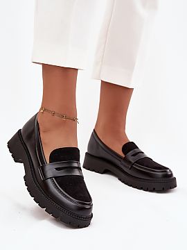 Mokasíny Step in style  Mokasíny sú skvelou voľbou pre ženy, ktoré chcú spojiť eleganciu s pohodlím. Vyrobené z ekokože, s zaoblenými špičkami. Dámske