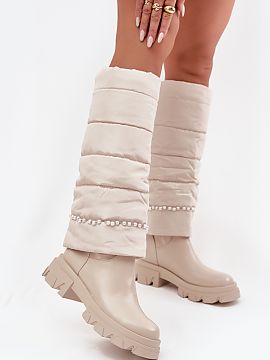 Čižmy Step in style  Dámske čižmy vyrobené z kombinácie eko kože a textilného materiálu sú štýlovou ponukou na chladnejšie dni. Šmykľavý strih zab