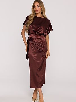 Sukňa na večer Moe  Jemný a elegantný midi šaty zo saténu, ktoré očarujú jednoduchosťou strihu a vznešeným leskom látky. Šité z hladkého, plného 