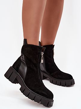 Botki Step in style  Štýlové dámske členkové topánky z prírodného semišu sú ponukou pre ženy, ktoré ocenia eleganciu v modernom prevedení. Model s 