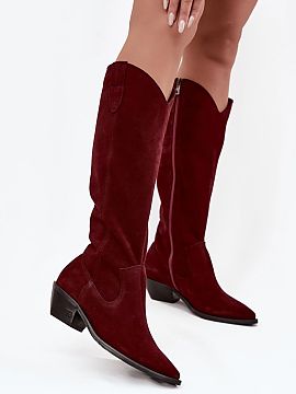 Čižmy na vysokom opätku Step in style  Topánky cowboyky pre ženy vyrobené z vysoko kvalitného prírodného semišu sú spojením nadčasového štýlu a pohodlia. Charakterist