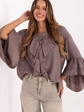 tričko s dlhým rukávom Rue Paris  Elegantná dámska blúzka bez goliera, vyrobená z vysoko kvalitnej viskózy, je skvelou voľbou nielen na každý deň, ale aj do práce a