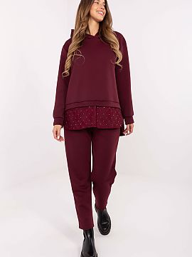 Sada Italy Moda  Štýlový a pohodlný dámsky set v casual štýle, ideálny na každý deň. Vyrobený z vysoko kvalitnej zmesi viskózy a elastanu, je el