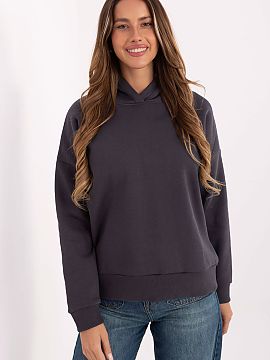 mikina Relevance  Pohodlný dámsky sveter, ktorý sa nasúva cez hlavu, s neformálnym charakterom, ideálny na každý deň. Vyrobený z vysokokvalitnej bav