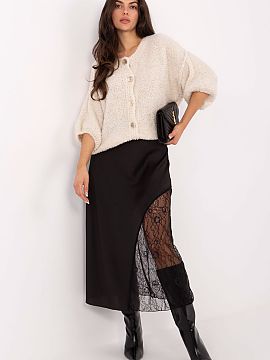 spódnica Rue Paris  Štýlová a ženská rozkvetlá midi sukňa je ideálnou kombináciou elegancie a pohodlia. Vyrobená z hladkej látky sa krásne prispôso