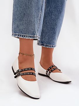 Balerinki Step in style  Baleríny pre dámy vyrobené z ekokože sú štýlovým modelom, ktorý sa hodí na mnohé príležitosti. Jemne zaoblené špičky im dod�