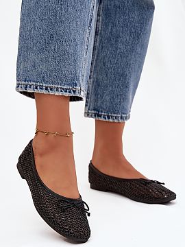Balerinki Step in style  Baleríny dámske vyrobené z pleteného materiálu sú ľahká a štýlová obuv ideálna na každý deň. Model s zaoblenými špičkami v