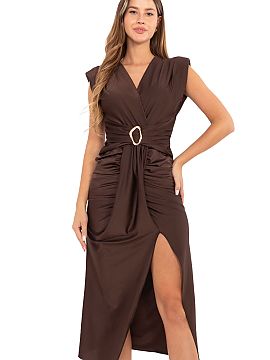 večerné šaty Italy Moda  Elegantná, ženská ceruzková šaty s midi dĺžkou, navrhnutá pre výnimočné príležitosti. Vyrobená z vysoko kvalitnej zmesi viskó