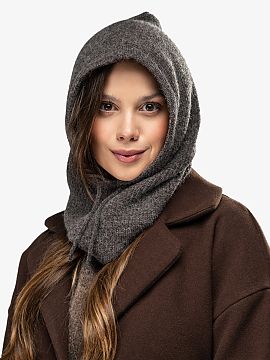 Balaklava awama  Spája pohodlie čiapky s funkčnosťou šálu. Vytvorená v poľskom pletární z mäkkej, ľahkej a veľmi teplej priadze. Šnúrky umož