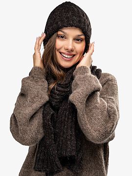 Čiapka awama  Teplá čiapka s kozím mohérom a vlnou. Doplnok pre ľudí, ktorí oceňujú jednoduchosť, jemnosť a skutočné teplo. Vyrobená v miest