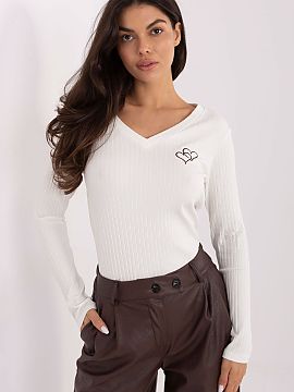 blúzka Rue Paris  Štýlová a ženská blúzka z prúžkovaného materiálu, ideálna na každý deň. Vyrobená z príjemnej na dotyk bavlny s prídavkom el