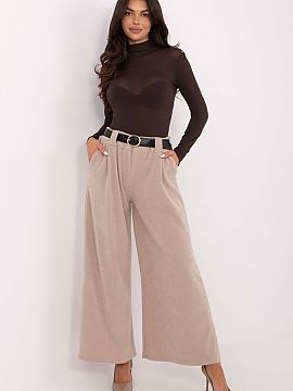 dámske nohavice Rue Paris  Štýlové látkové nohavice s elegantným charakterom, ideálne na každý deň a do práce. Vyrobené z mäkkého žinýlu s rôznorodou 