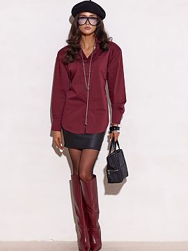 tričko s dlhým rukávom Roco Fashion  Štýlová košeľa s klasickým strihom očarí eleganciou a univerzálnym charakterom, skvele zdôrazňujúc siluetu. Vyrobená v Poľsku 