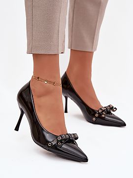 Ihličky Step in style  Klasické a úchvatné lodičky vyrobené z lakovaného ekokože sú ponukou pre ženy, ktoré ocenia eleganciu a nadčasový štýl. Leskl�