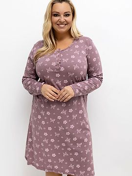 Nočná košeľa Plus Size Forever Pink  Nočná košeľa pre ženy veľkosti plus je ideálnou kombináciou pohodlia, ženského štýlu a ľahkej, romantické estetiky. Vyrobená 