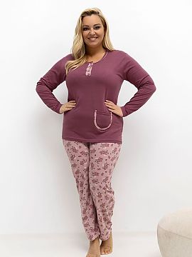 Pyžamo Plus Size Forever Pink  Pyžamo ve veľkosti plus pre ženy je pohodlná, dvojdielna súprava vytvorená s dôrazom na maximálny komfort a ženský štýl. Súčas