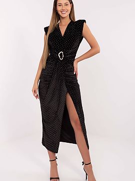 Sukňa na večer Italy Moda  Štýlové, ženské olovkové šaty s midi dĺžkou, vytvorené s ohľadom na výnimočné príležitosti. Vyrobené z vysoko kvalitnej zme