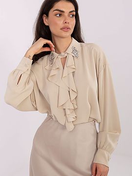 Blúzka Factory Price  Výnimočná elegantná blúzka vytvorená s ohľadom na návštevné príležitosti, prácu a večerné výjazdy. Jej hladký vzor dodáva 