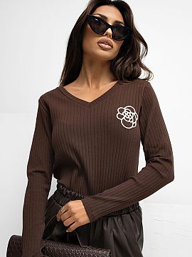 blúzka Rue Paris  Prispôsobený top s casual charakterom, vyrobený z mäkkej bavlny s prídavkom elastanu, vďaka čomu sa perfektne prispôsobuje postave a