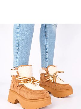 Snehule Solea  Topánky so zipsom a futerom, viazané na vysokom podrážke, sú ideálnou obuvou na zimné dni, ktorá kombinuje štýl, pohodlie a teplo.