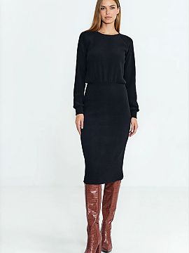 denné šaty Nife  Táto univerzálna šaty sú must-have v každom šatníku. Vyrobené z mäkkého, pružného úpletu, poskytujú pohodlie počas celého d�