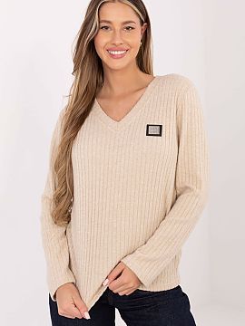 Sveter Relevance  Tento sveter je skvelou voľbou pre ženy, ktoré ocenia pohodlie a štýl vo svojich každodenných outfitoch. Vyrobený z vysoko kvalitnej
