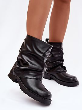 Topánky Step in style  Topánky pre dámy vyrobené z ekokože sú pohodlnou a štýlovou ponukou na chladné dni. Sú umiestnené na plochom podpätku a zabezpeč