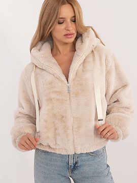 Bunda Factory Price  Táto dámska futrová prechodná bunda je štýlový a útulný model ideálny na jesennú a zimnú sezónu. Vyrobená z mäkkého polyeste