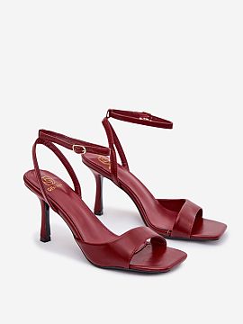 Sandále na podpätku Step in style