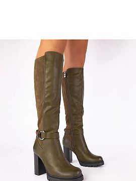 Topánky na podpätku Solea  Zelené topánky na opätku s ozdobnou sponou Zulma značky Filippo sú ponukou pre ženy, ktoré oceňujú kombináciu klasického eleganci