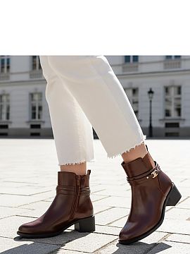 Topánky na podpätku Solea