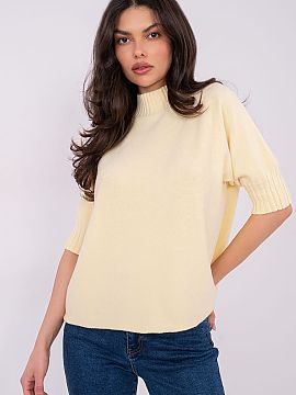 Sveter s krátkym rukávom Italy Moda  Dámsky sveter s nízkym golierom je štýlový a pohodlný návrh na každý deň aj do práce. Vyrobený z kombinácie viskózy, polyester