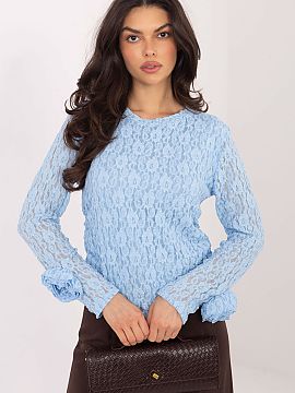 blúzka Italy Moda  Elegantná, priliehavá čipkovaná blúzka je výnimočný model, ktorý spája ženskosť, jemný štýl a výrazné detaily. Vyrobena z v