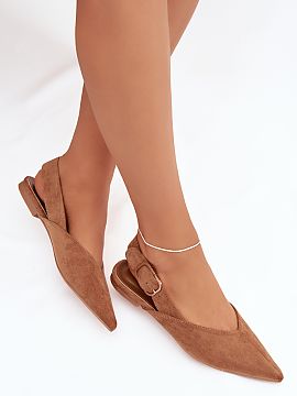 Balerinki Step in style  Baleríny vyrobené z ekokože sú štýlovou a pohodlnou voľbou na každý deň. Model s plochým opätkom zaručuje pohodlie, špičaté 