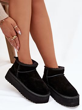 Snehové topánky Step in style  Topánky pre ženy vyrobené z prírodného semišu sú spoľahlivou a štýlovou voľbou na zimné dni. Nastavené na pohodlnej platforme z