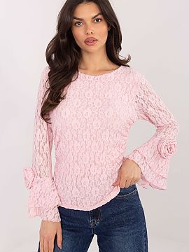 blúzka Italy Moda  Elegantná koronková blúzka je štýlovým návrhom, ktorý sa skvele hodí na špeciálne príležitosti, ako aj do každodenných štýl