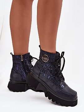 platforma topánky Step in style  Topánky značky Artiker sú štýlovou obuvou určenou na chladnejšie dni. Vyrobené z prírodnej kože, vynikajú svojou pevnosťou a mod