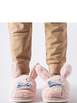 Papuče Solea  Papuče majú nízky strih, čo znamená, že sú ľahké a neobmedzujú pohyb. Ich teplo podšívaný interiér zaručuje teplo a pohodlie 