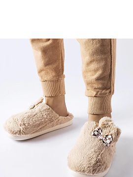 Papuče Solea  Vyrobené z vysoko kvalitných materiálov, tieto papuče poskytujú vynikajúce zahriatie aj počas najchladnejších dní. Ich gumová pod