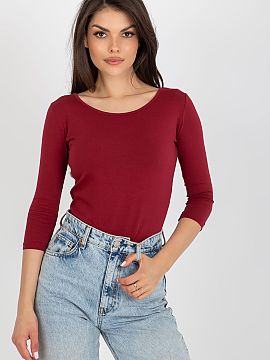 blúzka BFG  Klasická dámska blúzka v casual štýle je univerzálnou ponukou pre každodenné outfity. Hladký vzor jej dodáva nadčasový charakter