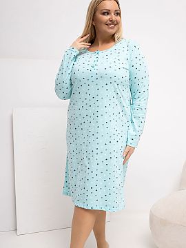 Nočná košeľa Plus Size Forever Pink  Pohodlná a štýlová nočná košeľa pre veľkosti plus, v ktorej dominujú roztomilé bodky, dodávajúce celku ľahkosť a ženský cha