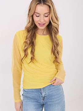 blúzka Italy Moda  Elegantná blúzka z jemnej sieťoviny s priliehavým strihom, ktorá jemne zvýrazňuje postavu a dodáva outfitu rafinovaný charakter. Vy