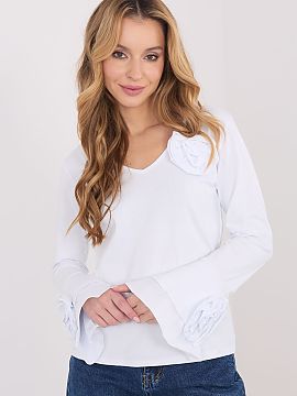 blúzka Italy Moda  Elegantná blúzka typu longsleeve s priliehavým strihom, ktorá efektne zdôrazňuje postavu a kombinuje klasiku s ozdobnými detailmi. Vy