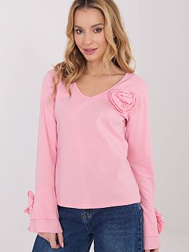 blúzka Italy Moda  Elegantná blúzka typu longsleeve so štíhlym strihom, ktorá efektne zdôrazňuje siluetu a kombinuje klasiku s ozdobnými detailmi. Vyro